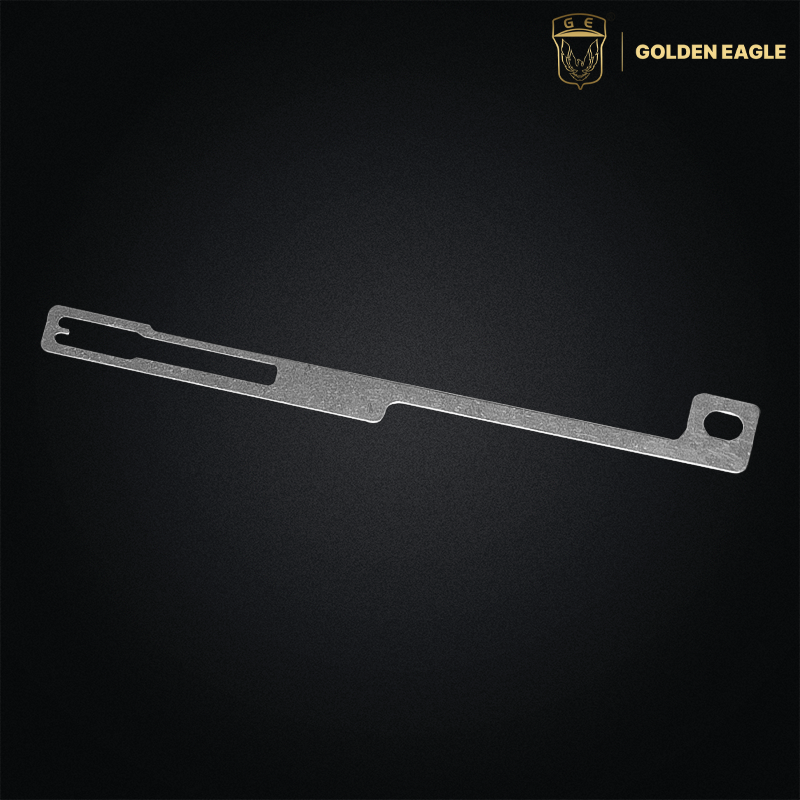 Levier de blocage d'armement pour fusil à pompe airsoft gaz M870 Golden Eagle.